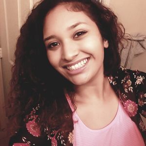 Meet your Posher, Gabriela